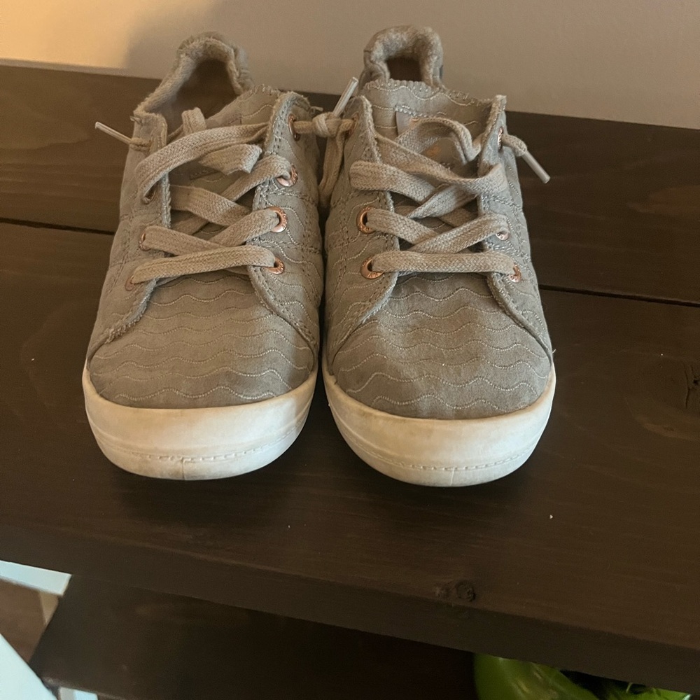 Gray Casual Sneakers